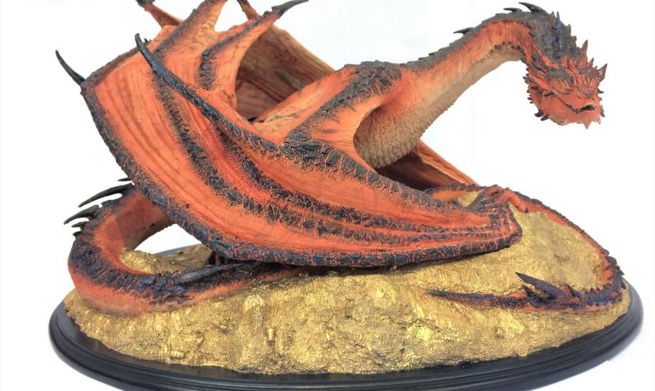 Smaug The Terrible model by Weta Workshop
